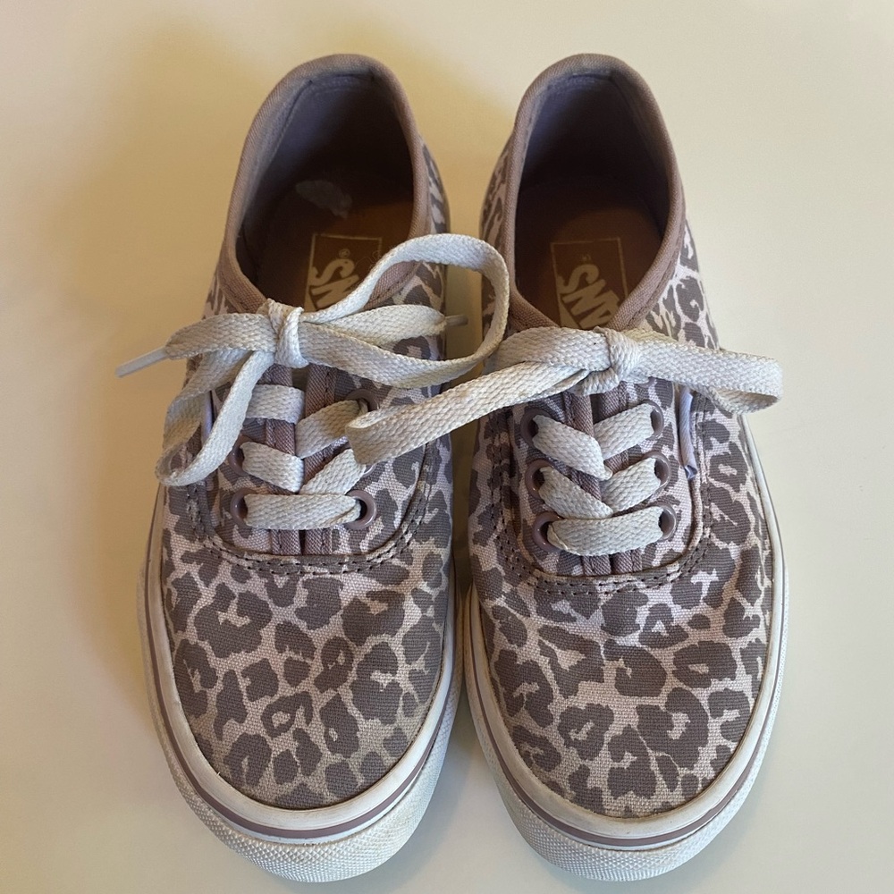 Girls Leopard Print Vans 🐆